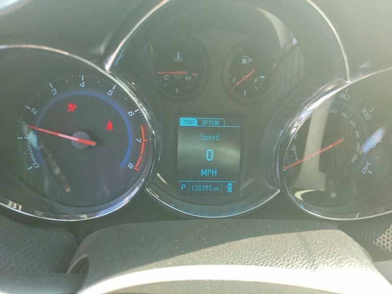 Photo 9 from auction – 2015 CHEVROLET CRUZE with VIN 1G1PC5SB5F7150132