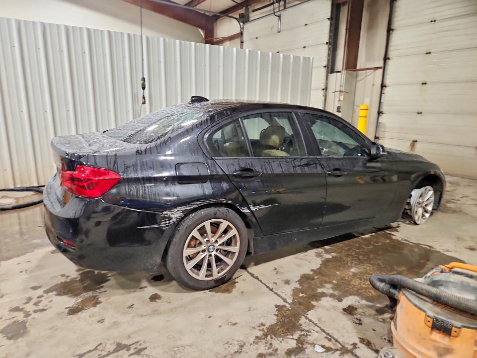 Снимка 3 от търг – 2017 BMW 320 с VIN WBA8E1G54HNU14499