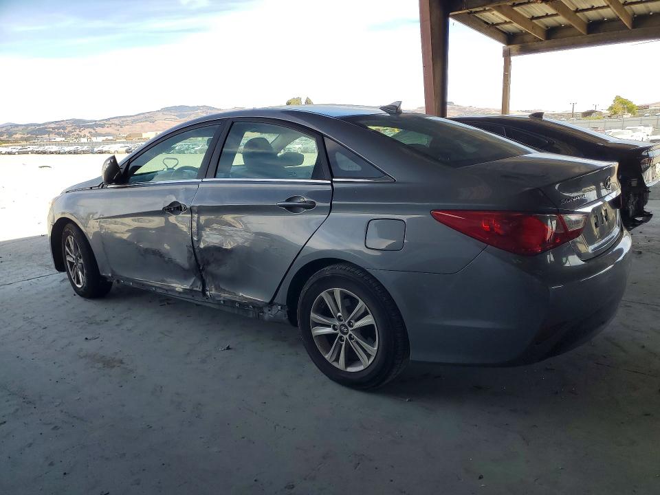 Photo 2 from auction – 2014 HYUNDAI SONATA with VIN 5NPEB4AC6EH838317