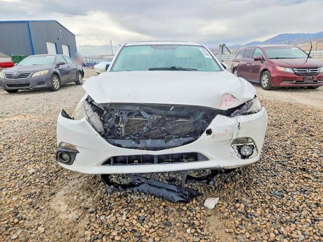 Photo 5 from auction – 2016 MAZDA 3 with VIN JM1BM1V72G1282218
