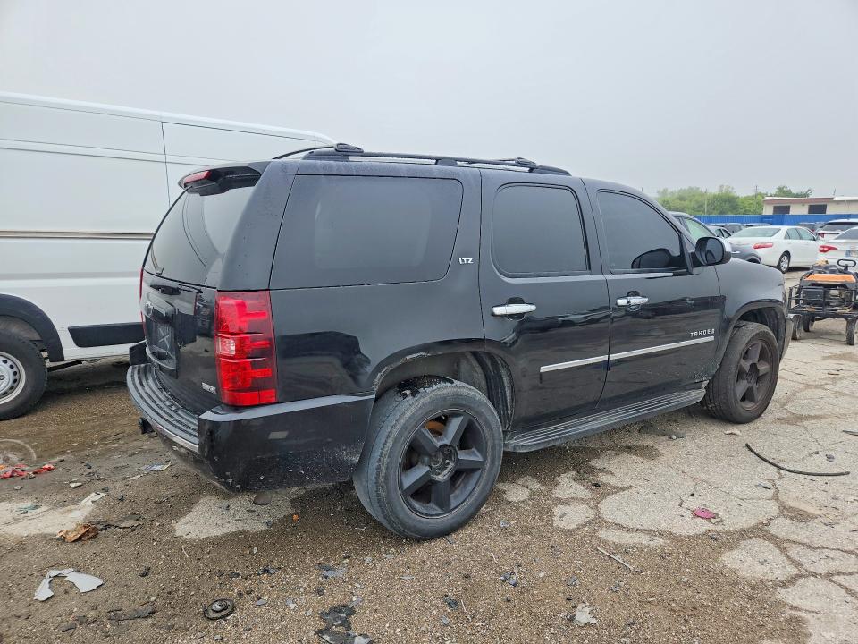 Photo 3 from auction – 2007 CHEVROLET TAHOE with VIN 1GNFC13047J231983