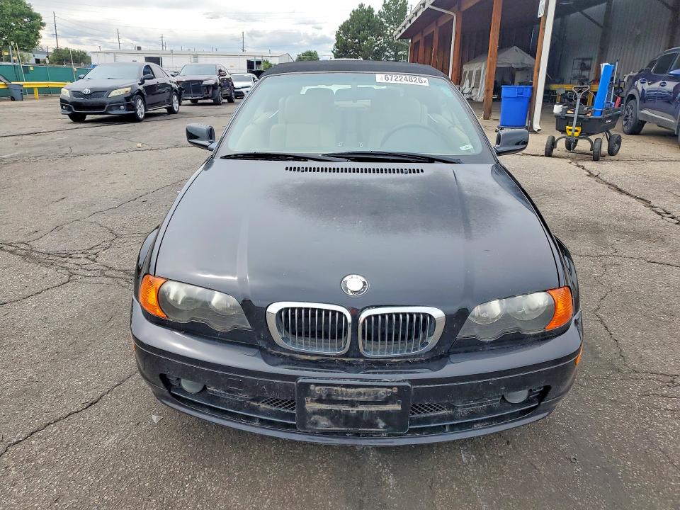 Photo 5 from auction – 2001 BMW 325 with VIN WBABS33421JY41989
