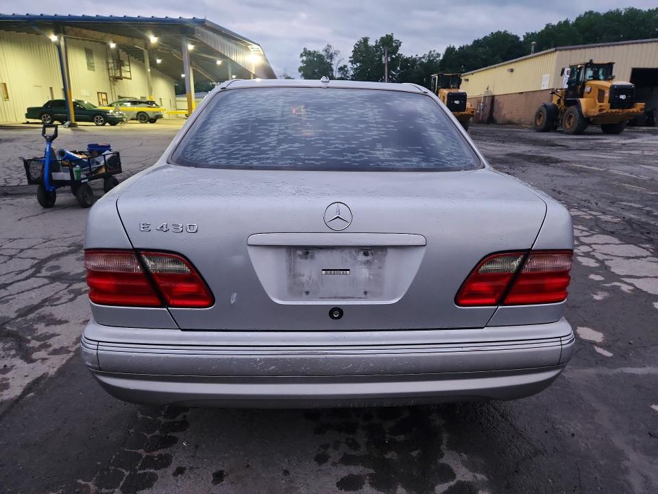 Photo 6 from auction – 2000 MERCEDES-BENZ E with VIN WDBJF70J7YB065964