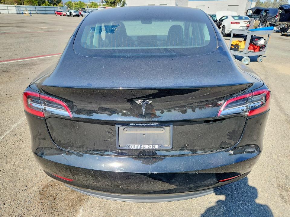 Foto 6 de la subasta – 2019 TESLA MODEL 3 con VIN 5YJ3E1EA3KF399075