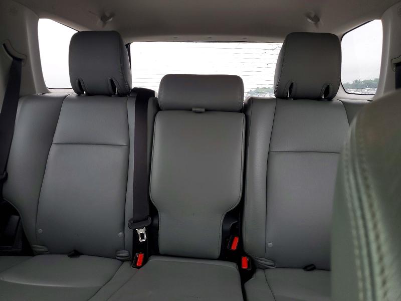 Photo 10 from auction – 2013 TOYOTA 4RUNNER with VIN JTEZU5JR4D5052659