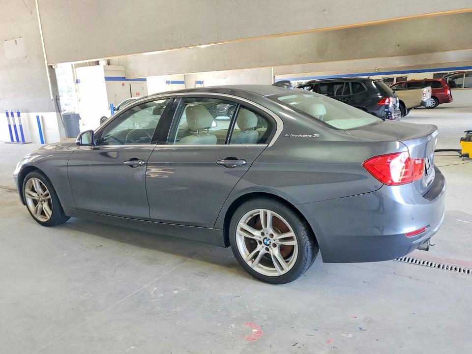 صورة رقم 2 من المزاد - 2013 BMW ACTIVEHYBRID 3 مع VIN WBA3F9C51DF145345