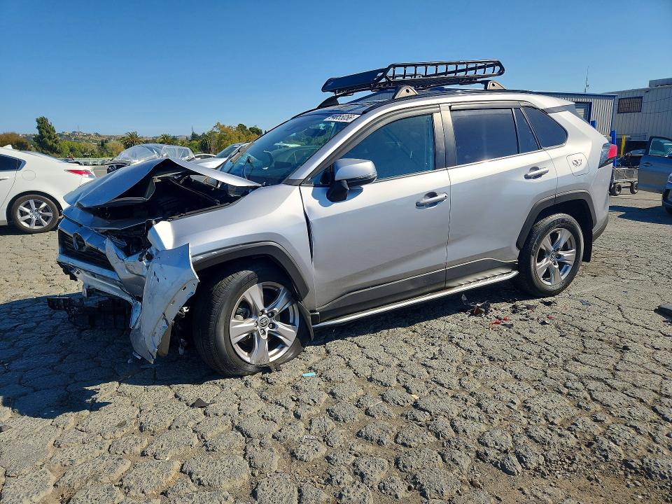 TOYOTA RAV4 2022 with VIN 2T3W1RFV5NC208765 - Photo from auction