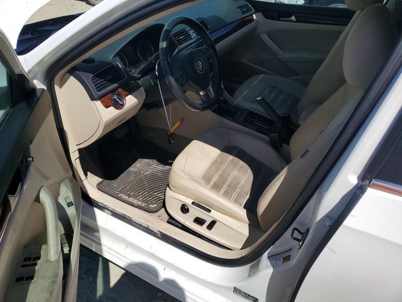 Photo 8 from auction – 2012 VOLKSWAGEN PASSAT with VIN 1VWCM7A39CC079431