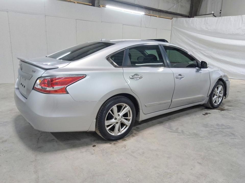 Photo 3 from auction – 2015 NISSAN ALTIMA with VIN 1N4AL3AP1FC155498
