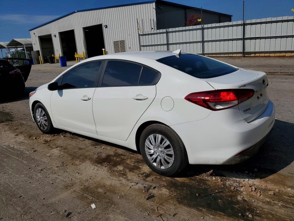Photo 2 from auction – 2017 KIA FORTE with VIN 3KPFK4A72HE098054