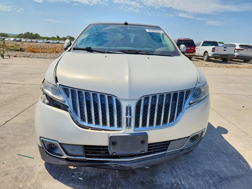 Photo 5 from auction – 2013 LINCOLN MKX with VIN 2LMDJ6JK1DBL38562