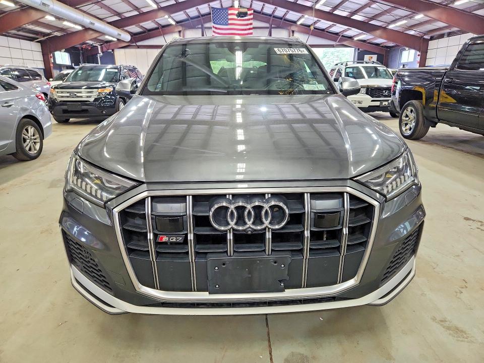 Photo 5 from auction – 2020 AUDI SQ7 with VIN WA1VWAF76LD013258