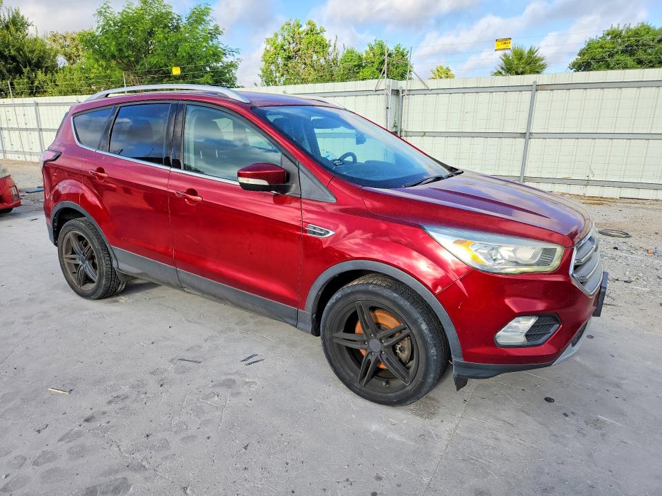 Photo 4 from auction – 2017 FORD ESCAPE with VIN 1FMCU0J96HUB91552