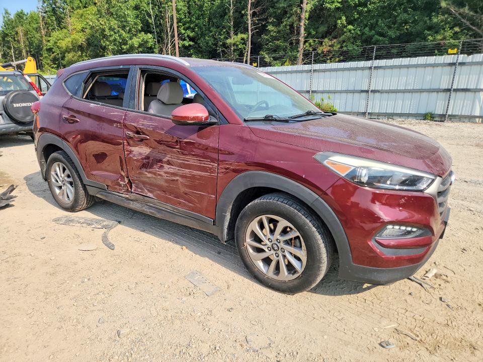 Zdjęcie 4 z aukcji – 2016 HYUNDAI TUCSON z VIN KM8J33A48GU201562