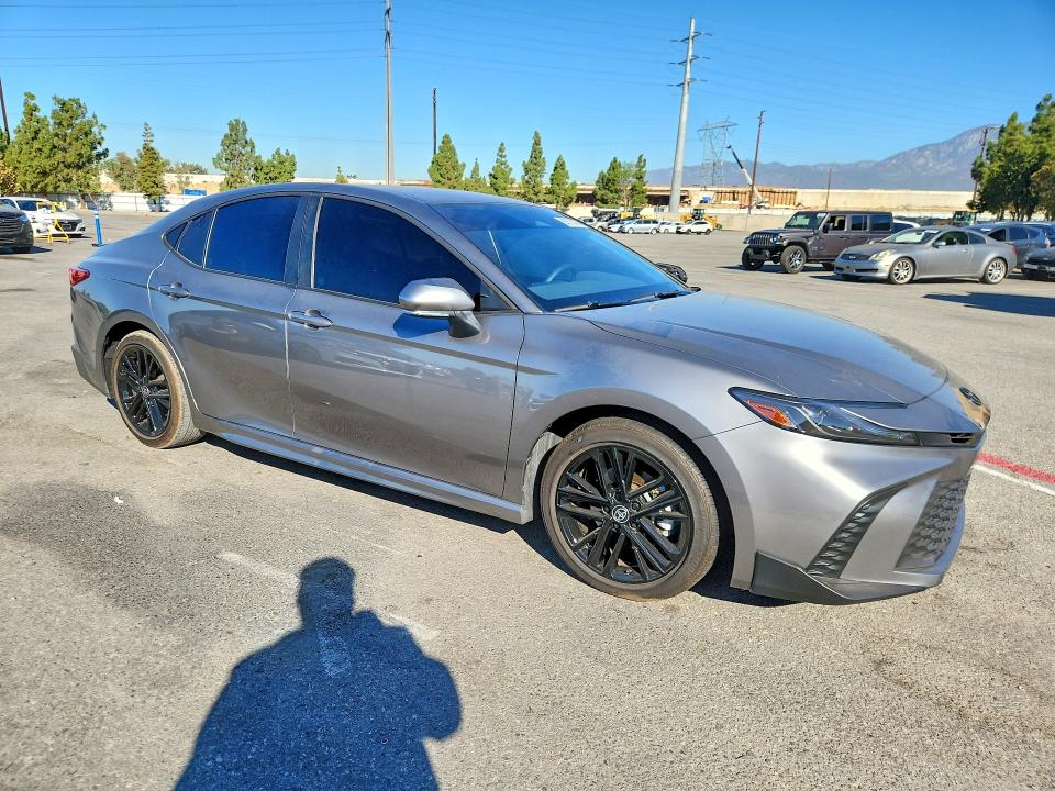 Photo 4 from auction – 2025 TOYOTA CAMRY with VIN 4T1DAACK7SU620546