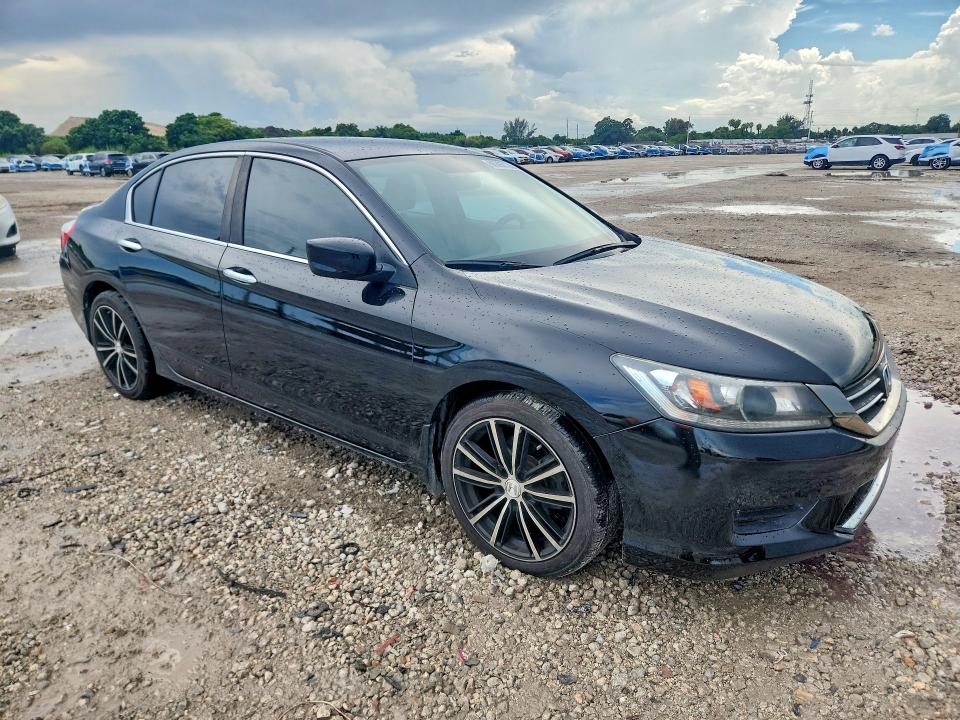 Photo 4 from auction – 2013 HONDA ACCORD with VIN 1HGCR2F3XDA010682
