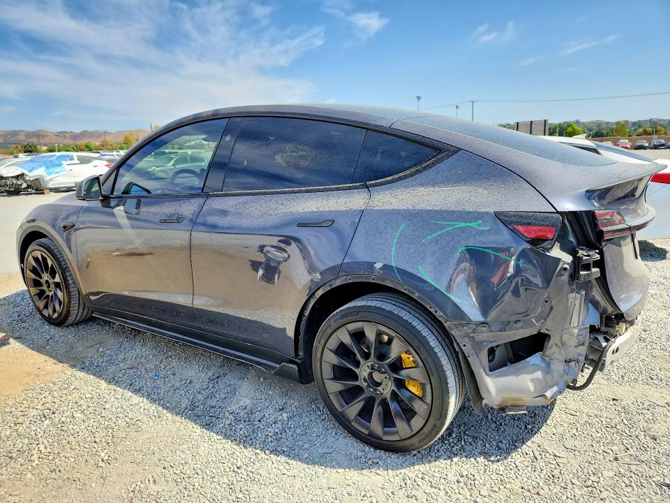 صورة رقم 2 من المزاد - 2023 TESLA MODEL Y مع VIN 7SAYGDEEXPF907881