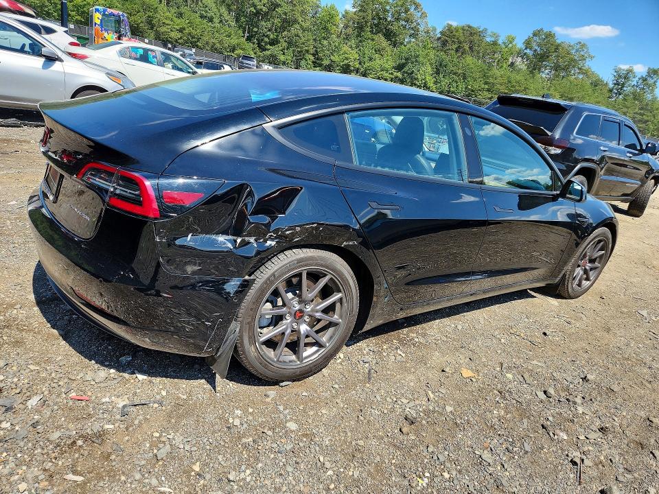 Photo 3 from auction – 2018 TESLA MODEL 3 with VIN 5YJ3E1EB6JF128082