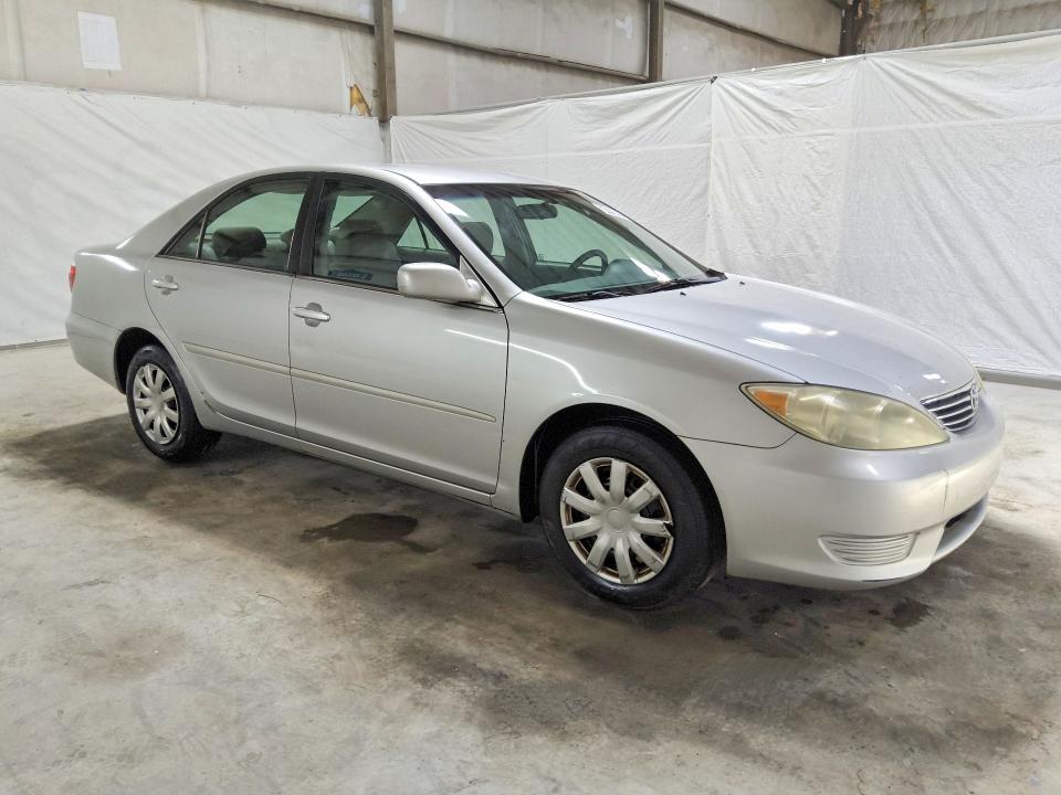Photo 4 from auction – 2006 TOYOTA CAMRY with VIN 4T1BE32K76U133863