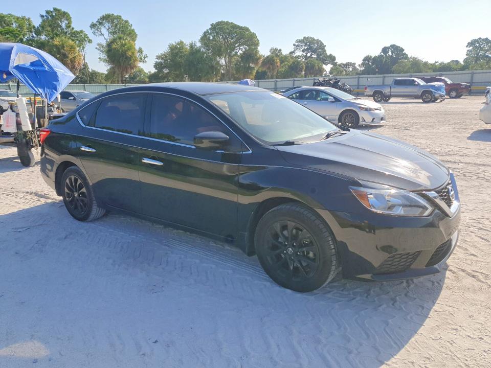 Photo 4 from auction – 2018 NISSAN SENTRA with VIN 3N1AB7AP7JY235279
