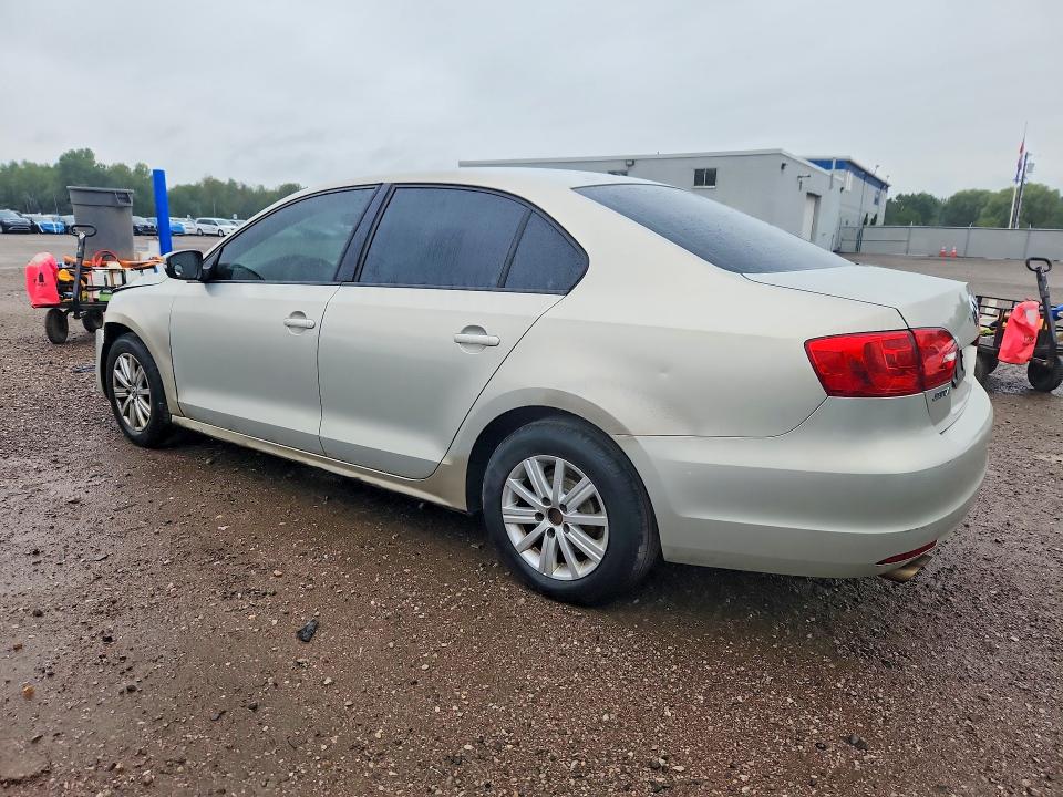 Photo 2 from auction – 2011 VOLKSWAGEN JETTA with VIN 3VWDK7AJ0BM332237