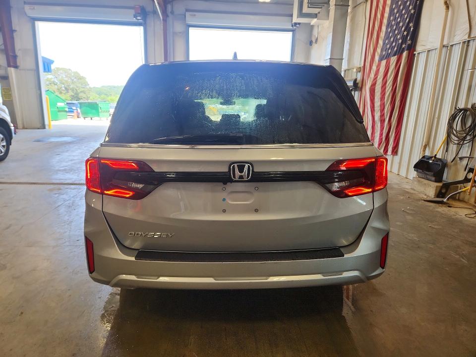 Photo 6 from auction – 2025 HONDA ODYSSEY with VIN 5FNRL6H68SB080260