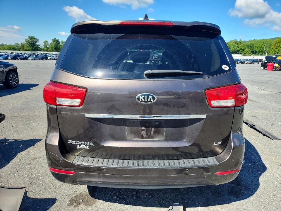 Photo 6 from auction – 2016 KIA SEDONA with VIN KNDMB5C18G6182521