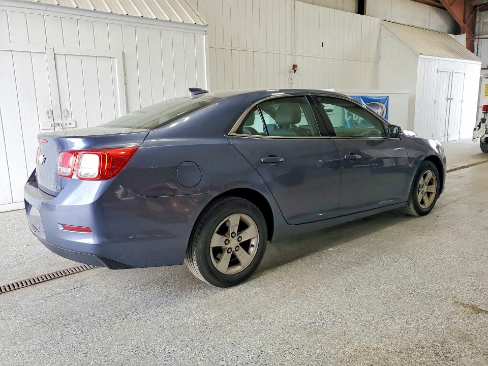 Photo 3 from auction – 2015 CHEVROLET MALIBU with VIN 1G11C5SL4FF195311