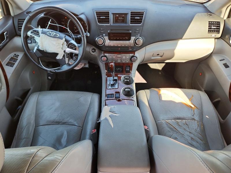 Photo 8 from auction – 2012 TOYOTA HIGHLANDER with VIN 5TDYK3EH3CS077380