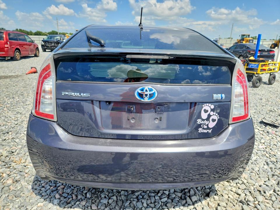 Снимка 6 от търг – 2014 TOYOTA PRIUS с VIN JTDKN3DU4E0368018