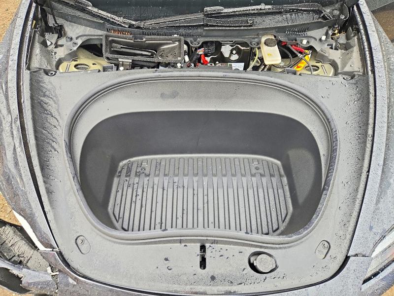 صورة رقم 11 من المزاد - 2026 TESLA MODEL 3 مع VIN LRW3E7FA5TC837687