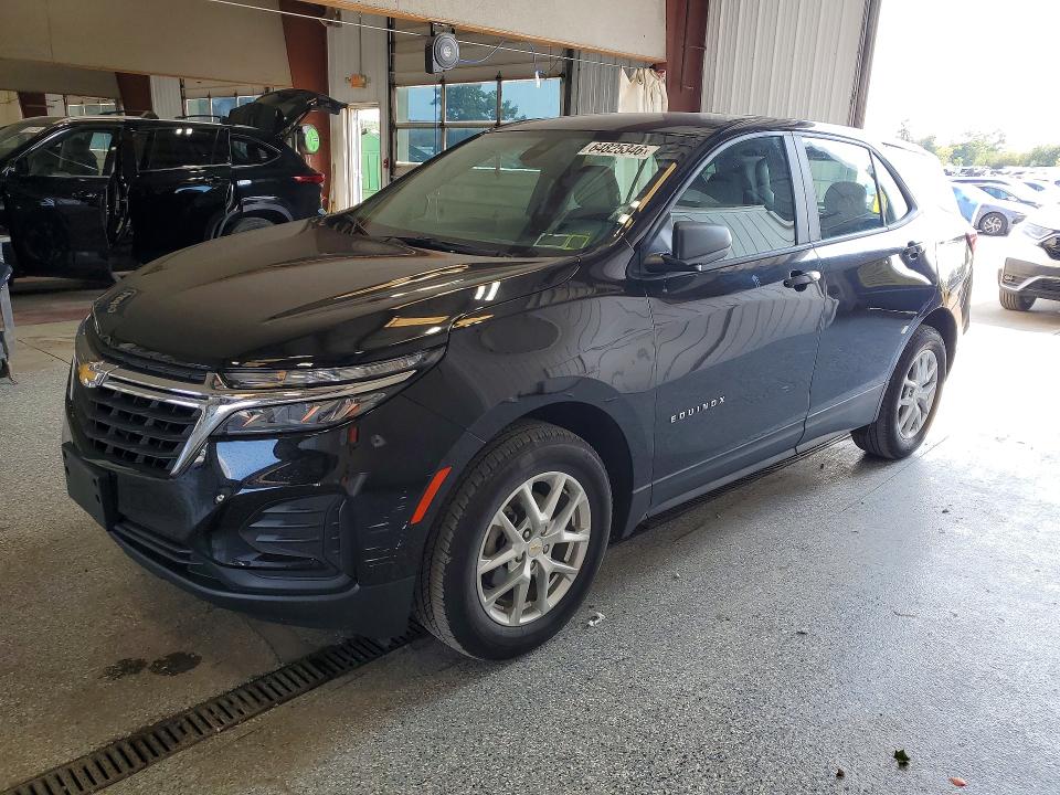 CHEVROLET EQUINOX 2022 with VIN 2GNAXSEV2N6130478 - Photo from auction