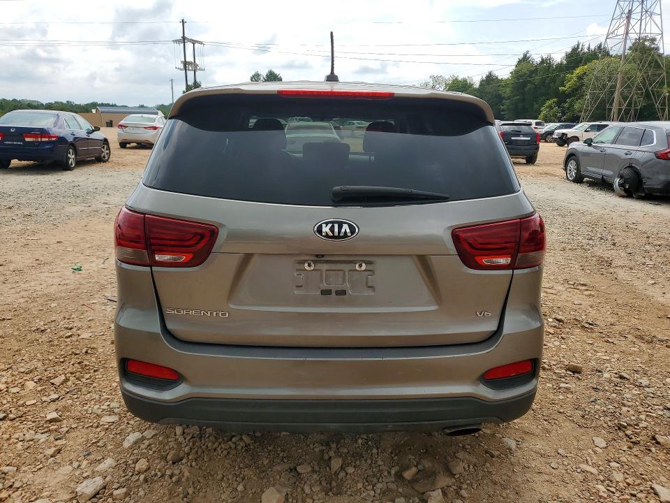 Снимка 6 от търг – 2019 KIA SORENTO с VIN 5XYPGDA58KG536168