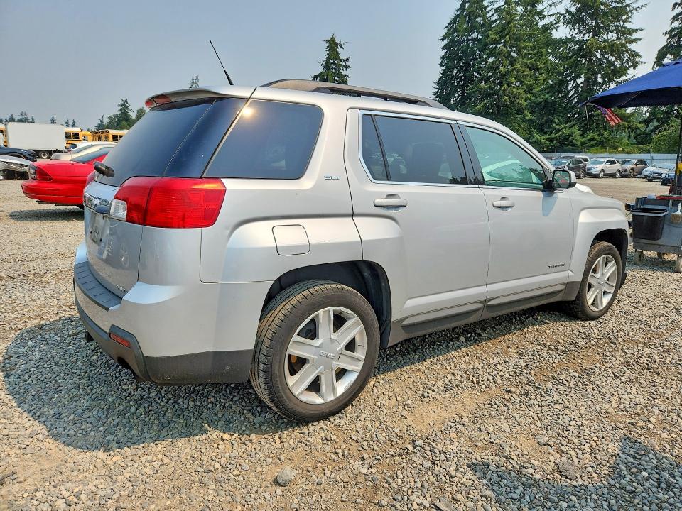 Photo 3 from auction – 2010 GMC TERRAIN with VIN 2CTFLGEY0A6279021