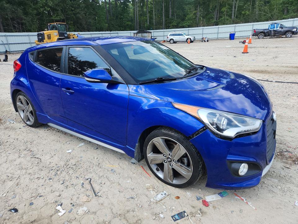 Zdjęcie 4 z aukcji – 2013 HYUNDAI VELOSTER z VIN KMHTC6AE4DU178599