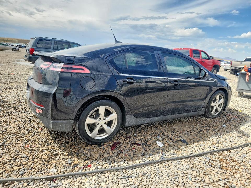 Photo 3 from auction – 2014 CHEVROLET VOLT with VIN 1G1RE6E4XEU132716