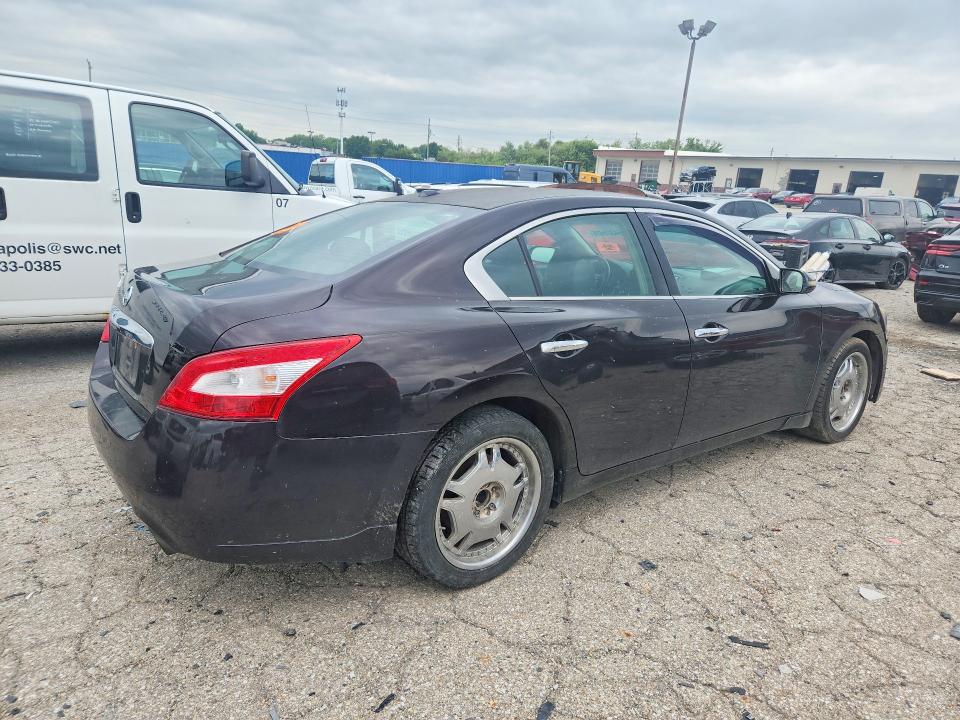 Photo 3 from auction – 2010 NISSAN MAXIMA with VIN 1N4AA5AP1AC813251