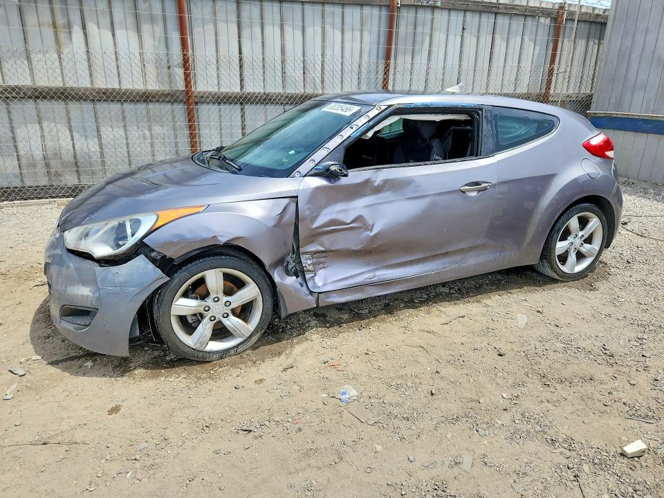 HYUNDAI VELOSTER 2013 with VIN KMHTC6AD8DU095491 - Photo from auction