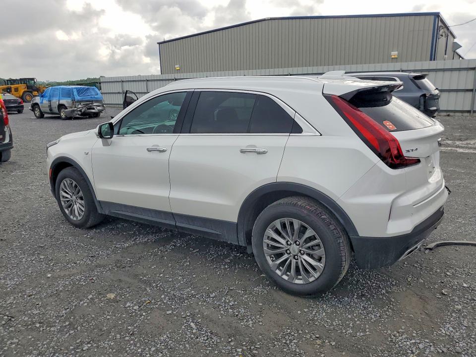 Photo 2 from auction – 2024 CADILLAC XT4 with VIN 1GYFZCR45RF101787