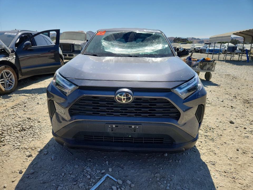 Photo 5 from auction – 2023 TOYOTA RAV4 with VIN 2T3F1RFVXPC346790