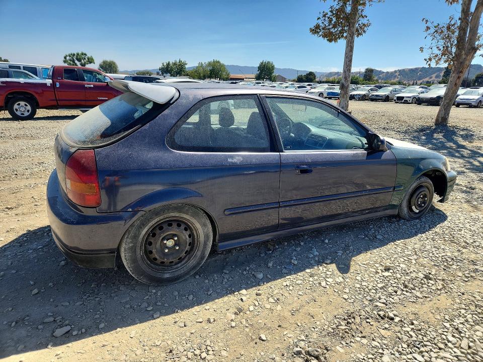 Photo 3 from auction – 1998 HONDA CIVIC with VIN 2HGEJ6323WH111151