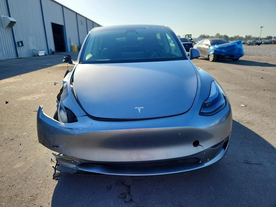 Photo 5 from auction – 2024 TESLA MODEL Y with VIN 7SAYGDEE0RA299790