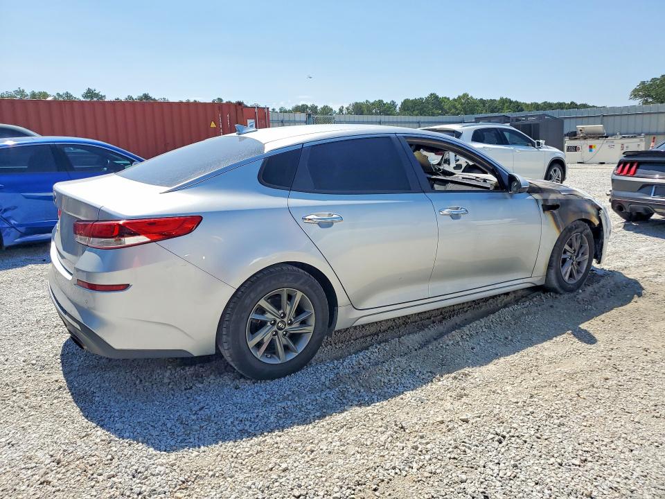 Photo 3 from auction – 2019 KIA OPTIMA with VIN 5XXGT4L34KG317431