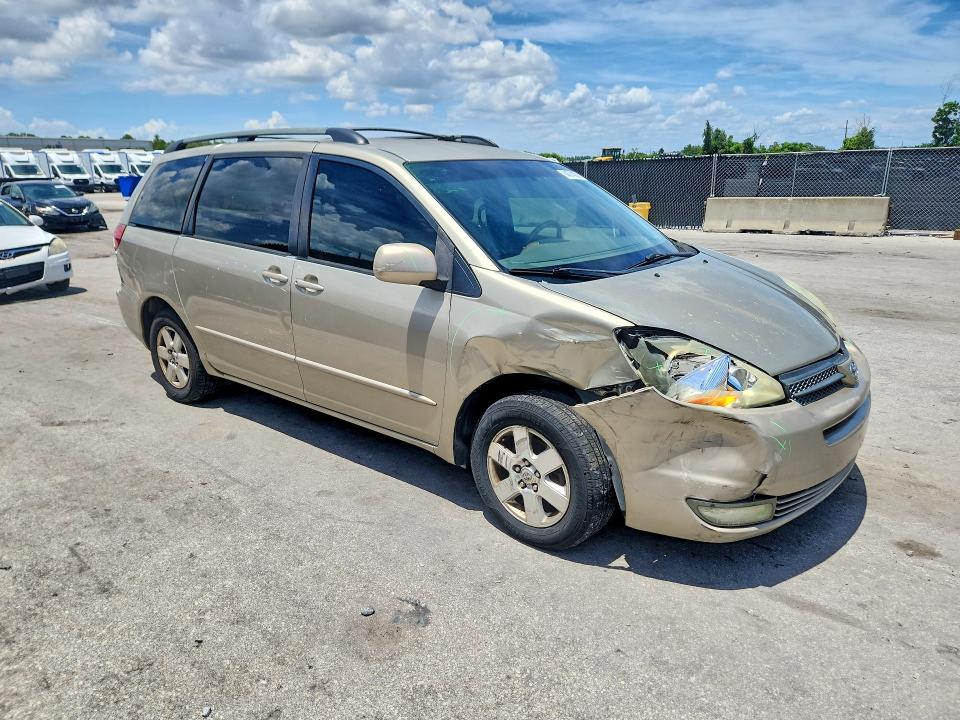 Photo 4 from auction – 2004 TOYOTA SIENNA with VIN 5TDZA22C04S143881