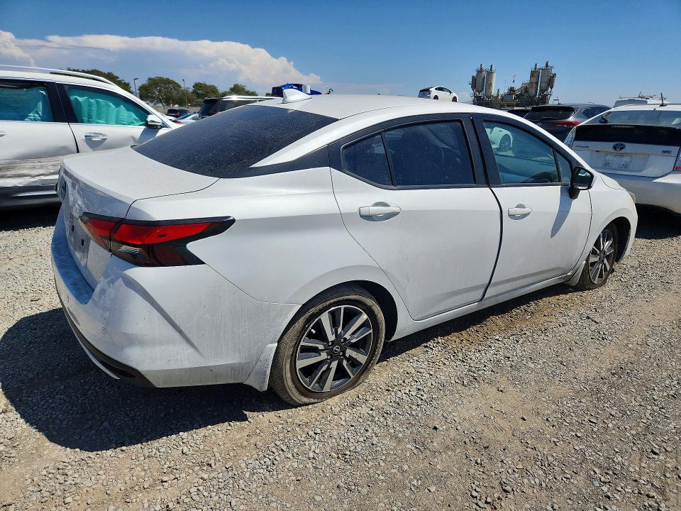 Photo 3 from auction – 2025 NISSAN VERSA with VIN 3N1CN8EV4SL887693