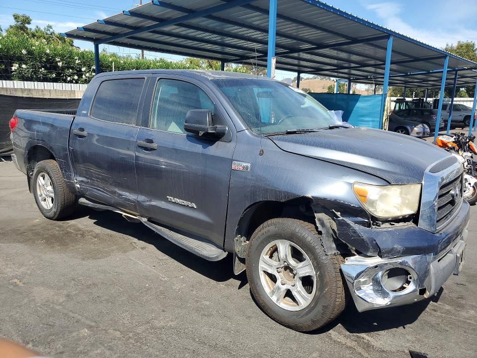 Фото 4 с аукциона – 2008 TOYOTA TUNDRA с VIN 5TFEV54198X064144