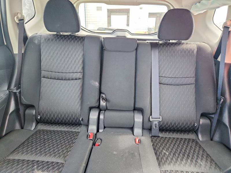 Photo 10 from auction – 2017 NISSAN ROGUE with VIN KNMAT2MT6HP609902