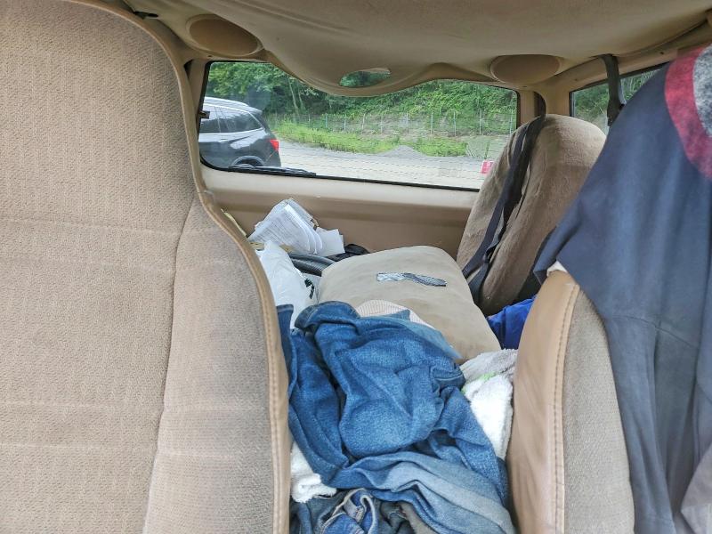Photo 10 from auction – 1999 JEEP CHEROKEE with VIN 1J4FF68S5XL671166
