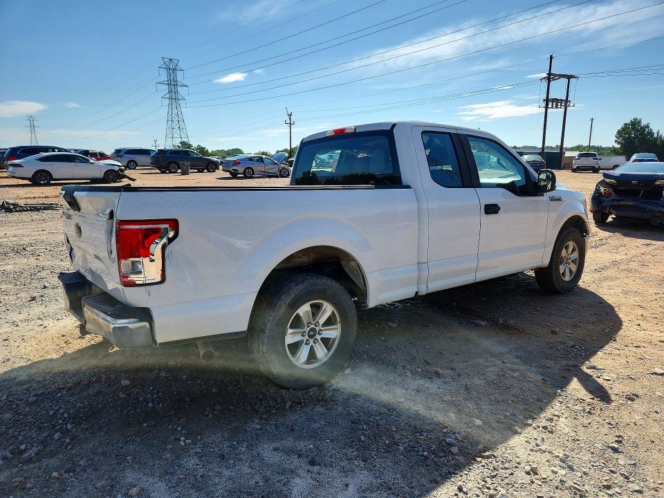 Photo 3 from auction – 2016 FORD F150 with VIN 1FTEX1CF6GFC32018