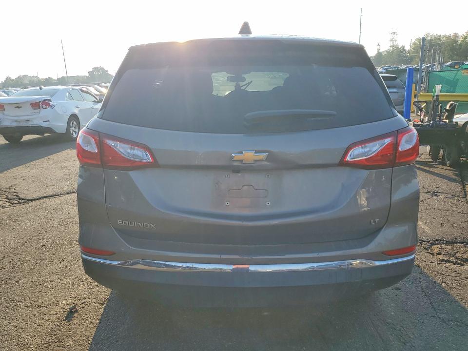 Photo 6 from auction – 2018 CHEVROLET EQUINOX with VIN 3GNAXJEV8JL116004